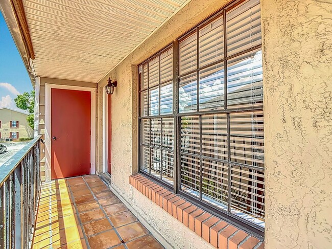 Foto del edificio - 21032 Voyager Blvd