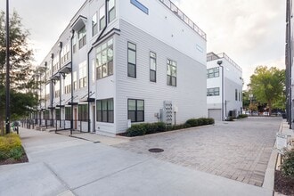 Building Photo - 1269 Wright Ln SE