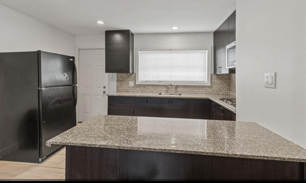Foto del edificio - 4817 Griggs Rd