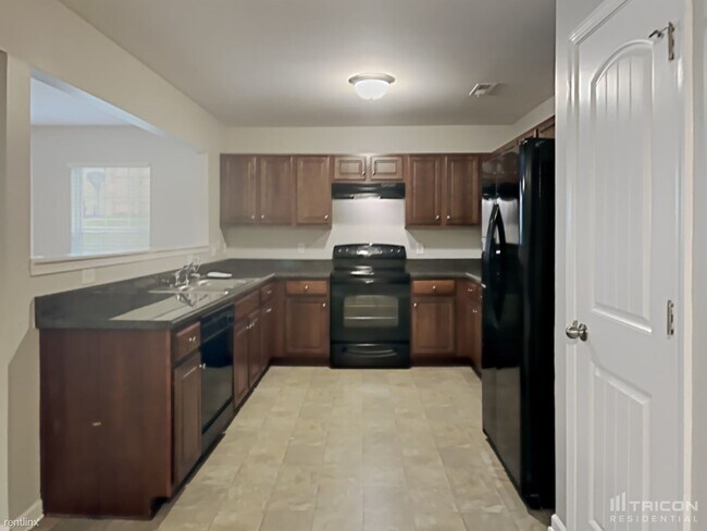 Building Photo - 253 Aershire Ct