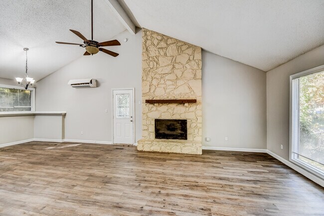 Foto del edificio - 2429 Wine Ridge Dr