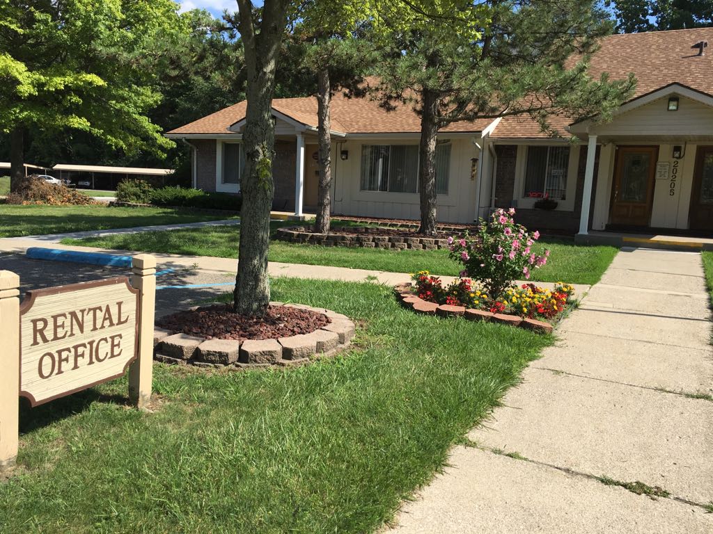 Primary Photo - Brownstown Square Apartments