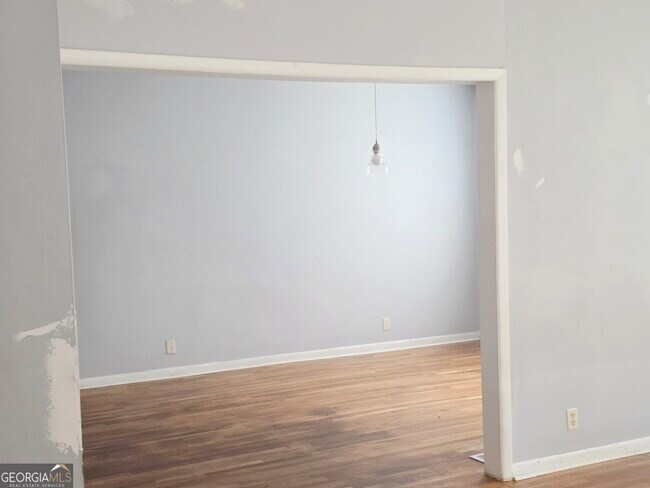 Foto del edificio - 3117 West St