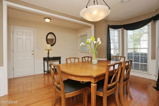 Foto del edificio - 3 br, 2.5 bath House - 9925 Barston Ct