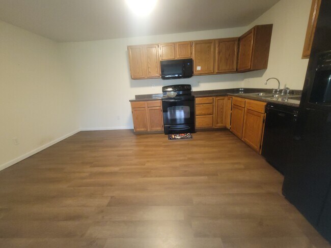 Foto del edificio - 810 Seymour Rd