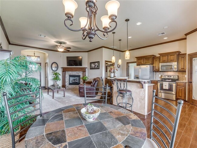 Building Photo - Stunning Yukon Home