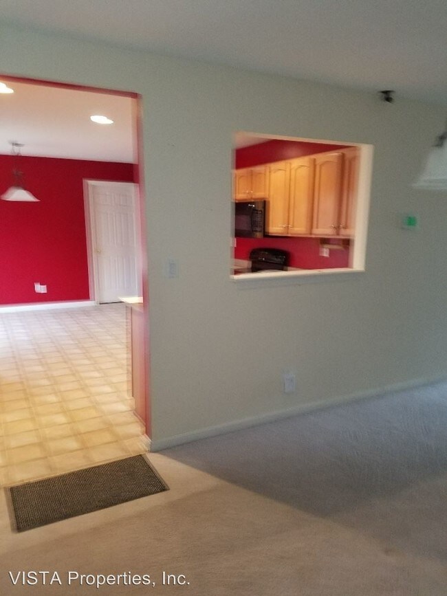 Building Photo - 8703 Sanctuary Ln