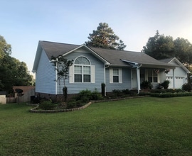 Building Photo - 1769 Lakemont Dr S
