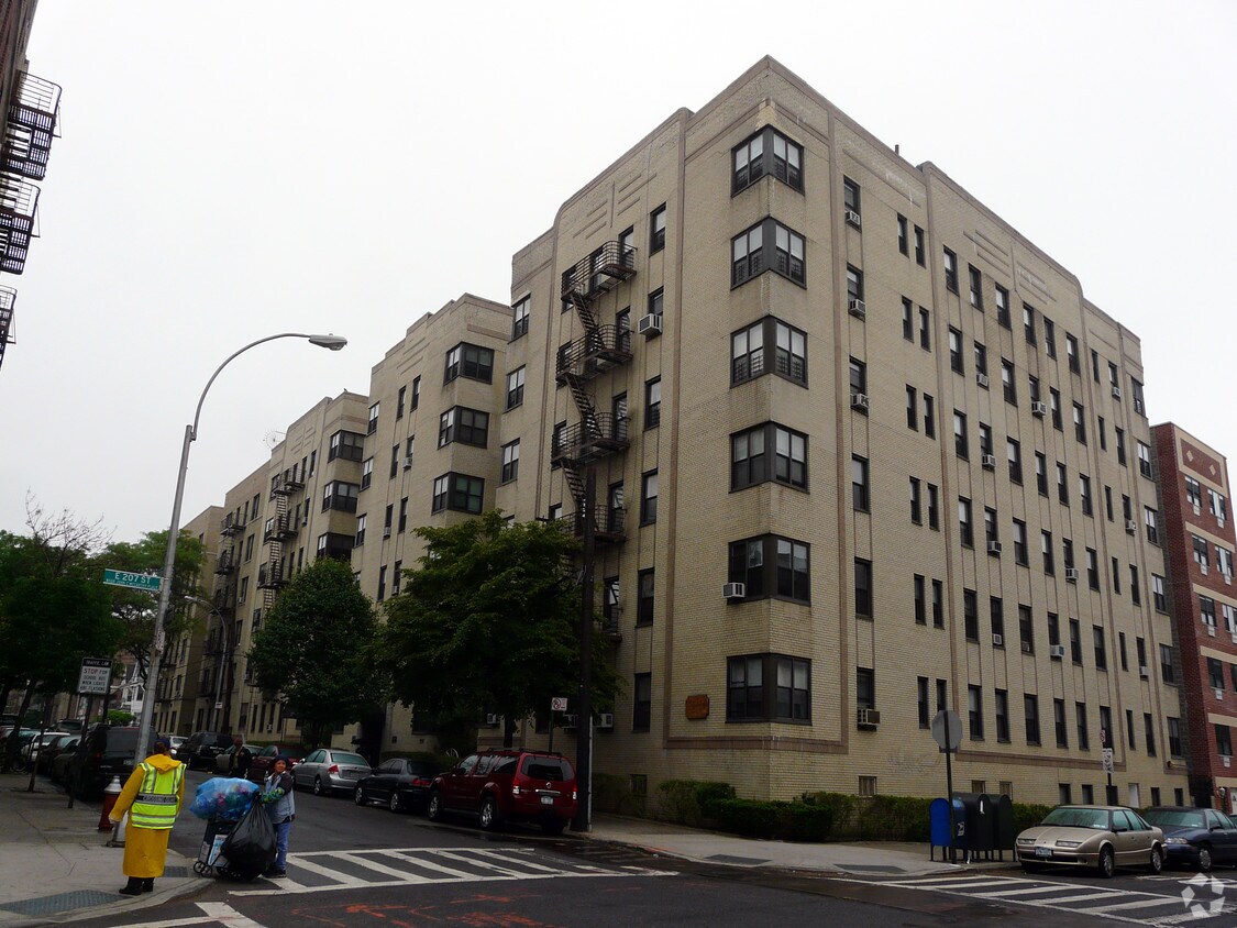 Building Photo - Park Ash