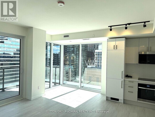 Photo du bâtiment - 280 Dundas St W