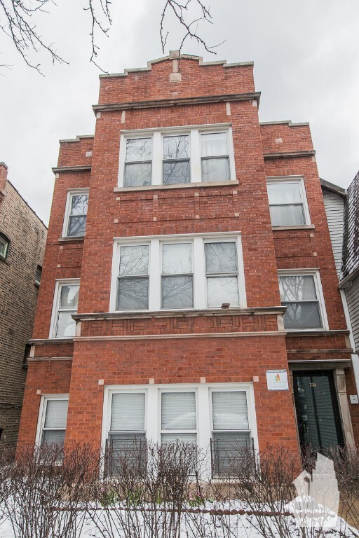 Building Photo - 3511 N Damen Ave