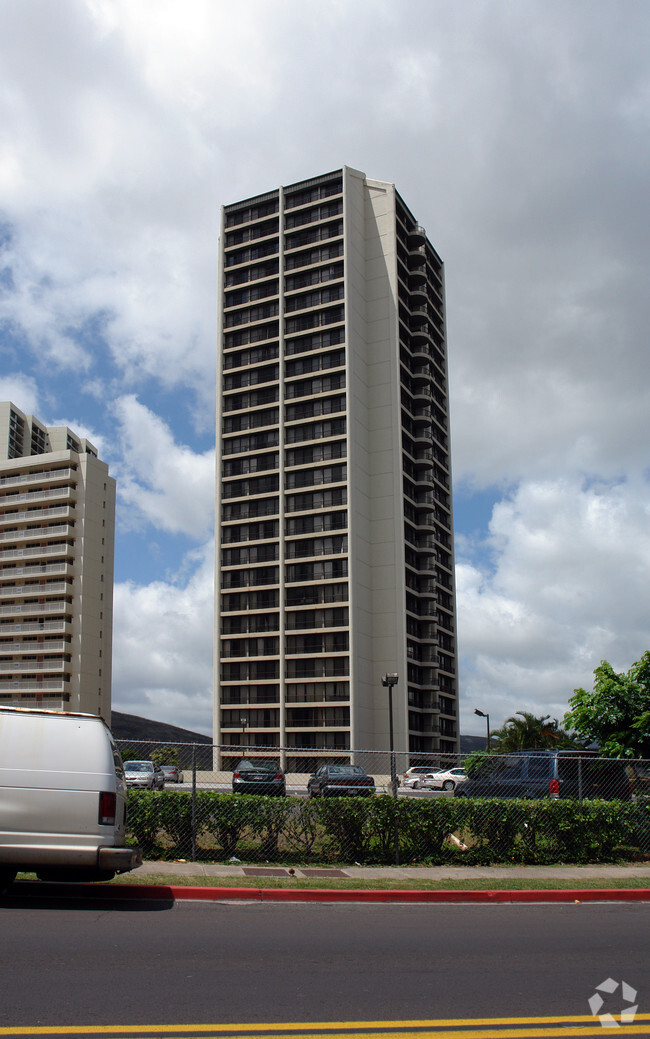 Building Photo - Horizon View Tower