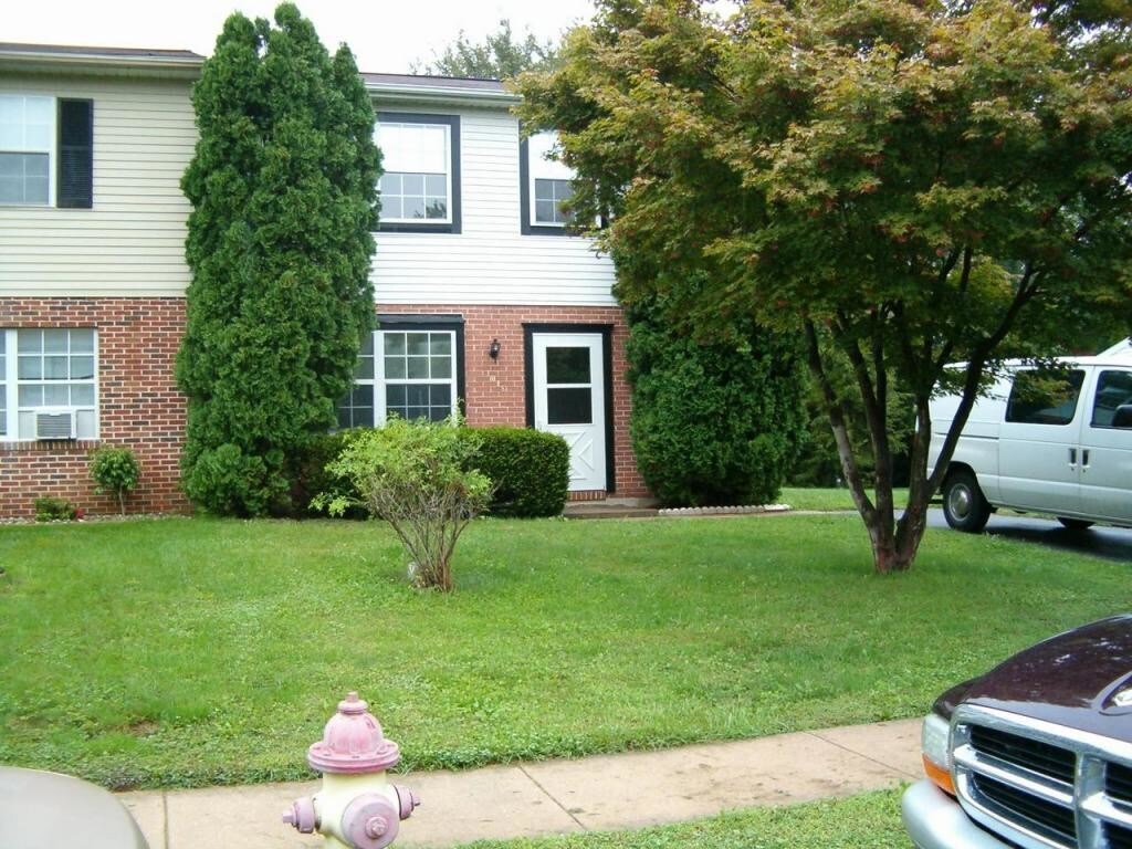 Primary Photo - 1018 Williamsburg Rd