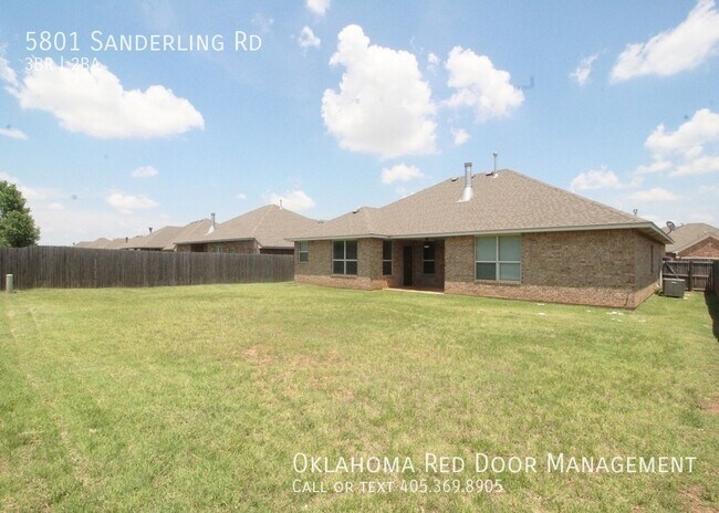 Building Photo - 5801 Sanderling Rd