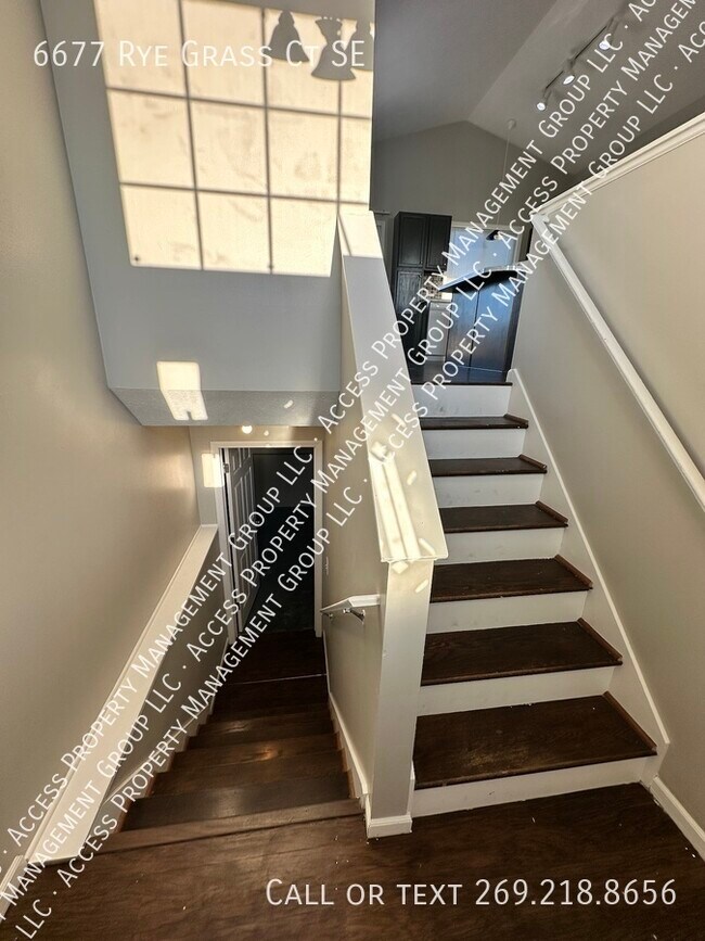Foto del edificio - 6677 Rye Grass Ct SE