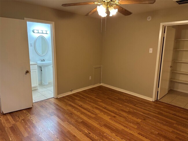 Foto del edificio - 4214 Gano St