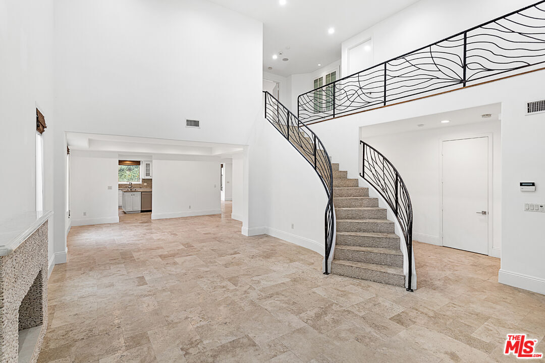 Foto principal - 4510 Tyrone Ave