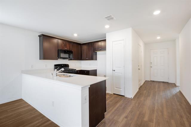 Foto del edificio - 5807 Grindstone Dr