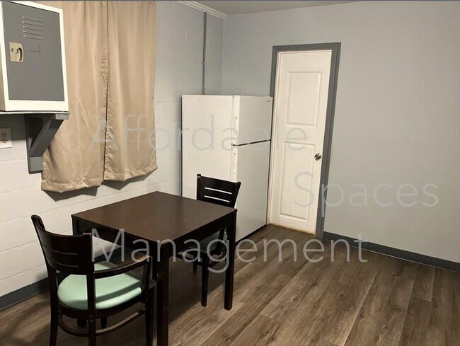 Foto del edificio - 3535 Brookdale Ave