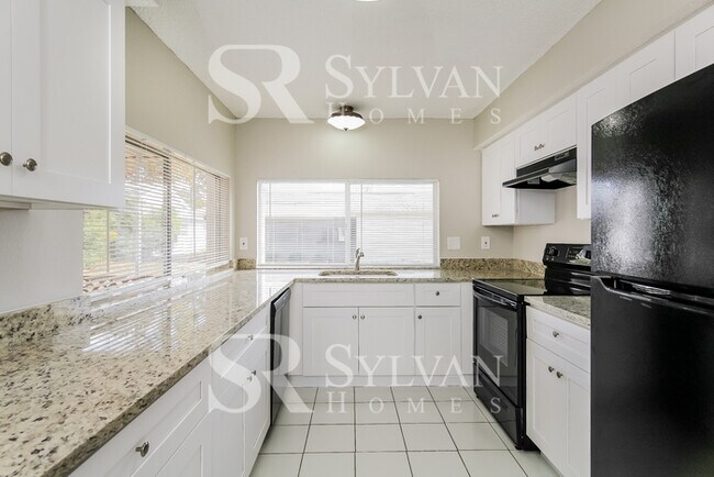 Foto del edificio - Discover what it feels like to LOVE where you LIVE!