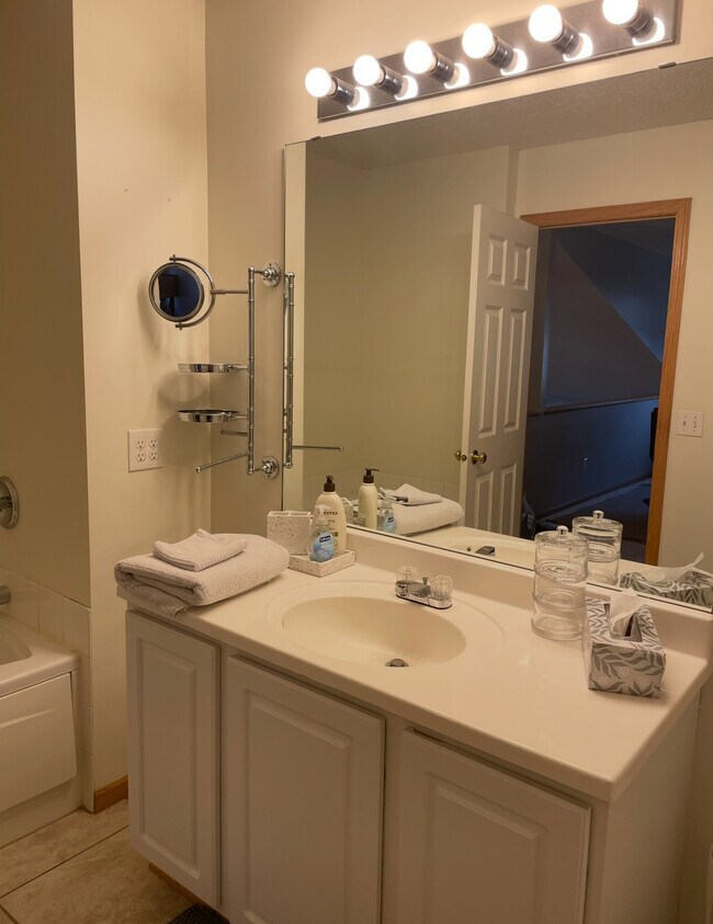 Foto del edificio - 17601 Hackberry Ct