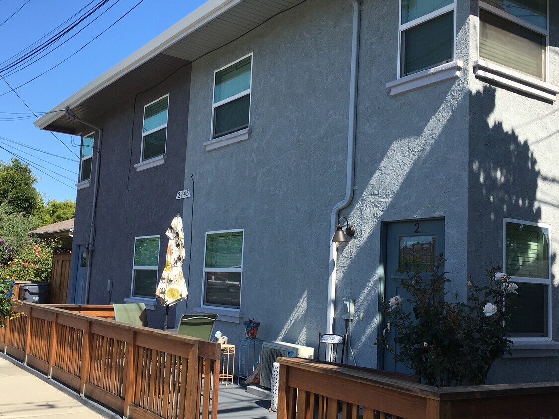 Primary Photo - 2145 Scott St