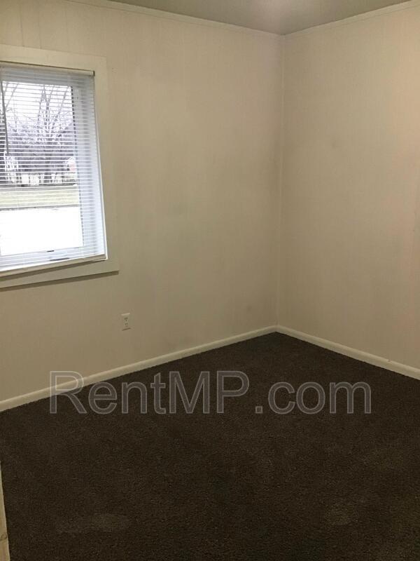 Foto del edificio - 1019 E Broadway St