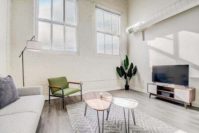 Foto del edificio - 50 N Illinois St