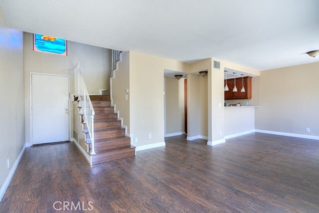 Building Photo - 555 S Azusa Ave