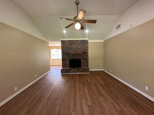 Foto del edificio - Charming 3 Bedroom in Flint!
