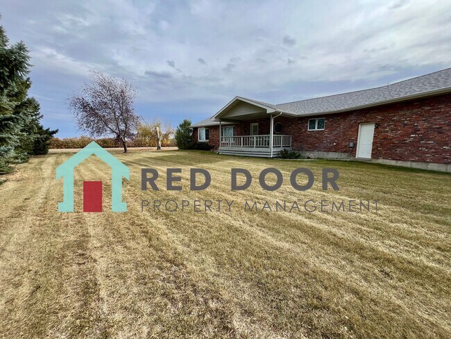 Building Photo - Spacious 4-Bedroom Home on 2.5 Acres Near ...
