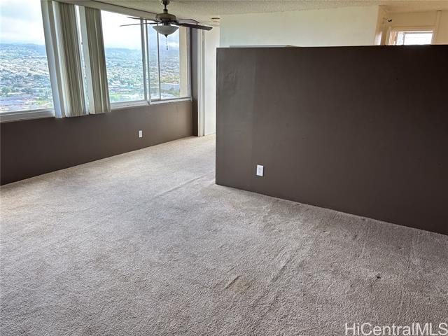 Building Photo - 1060 Kamehameha Hwy