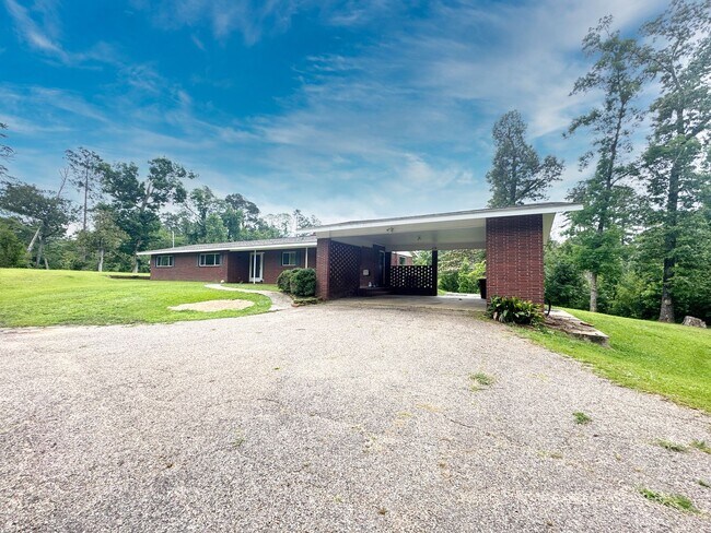 Foto del edificio - 3 Bed, 2 Bath Home in Ruston