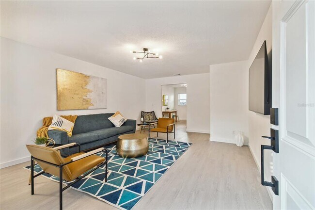 Foto del edificio - 6422 S Adelia Ave