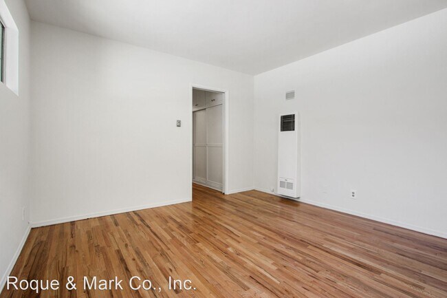 Foto del edificio - Studio, 1 bath Apartment - 978 S. Barringt...