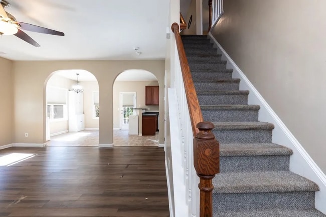 Building Photo - 401 Mourning Dove Ct