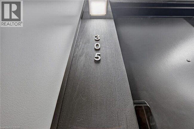 Building Photo - 461 Green Rd