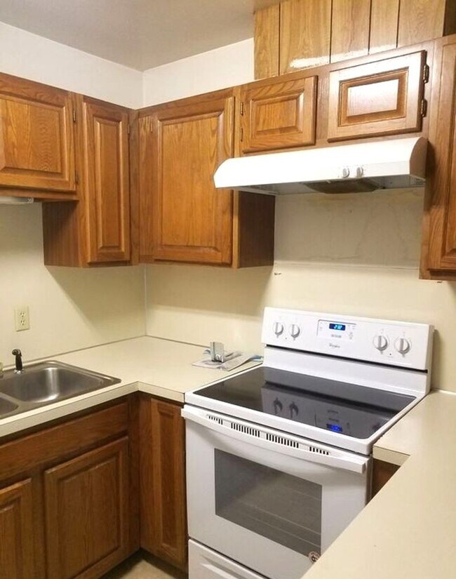 Foto del edificio - 2 bedroom/ 2 bathroom- James Square