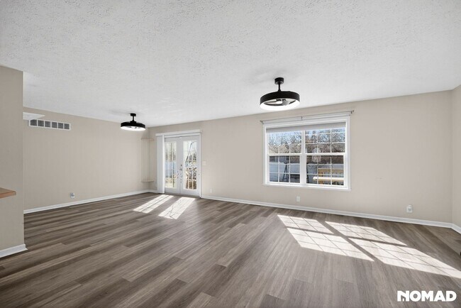 Building Photo - Charming 3BR House in Kalamazoo