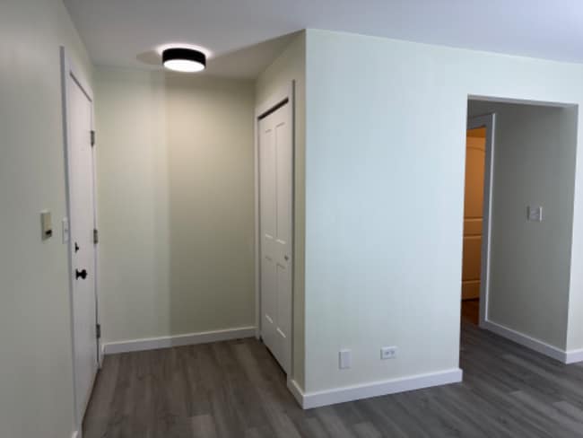 Foto del edificio - 323 Sheffield Ct