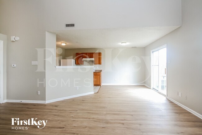 Foto del edificio - 1229 Kenwood Dr