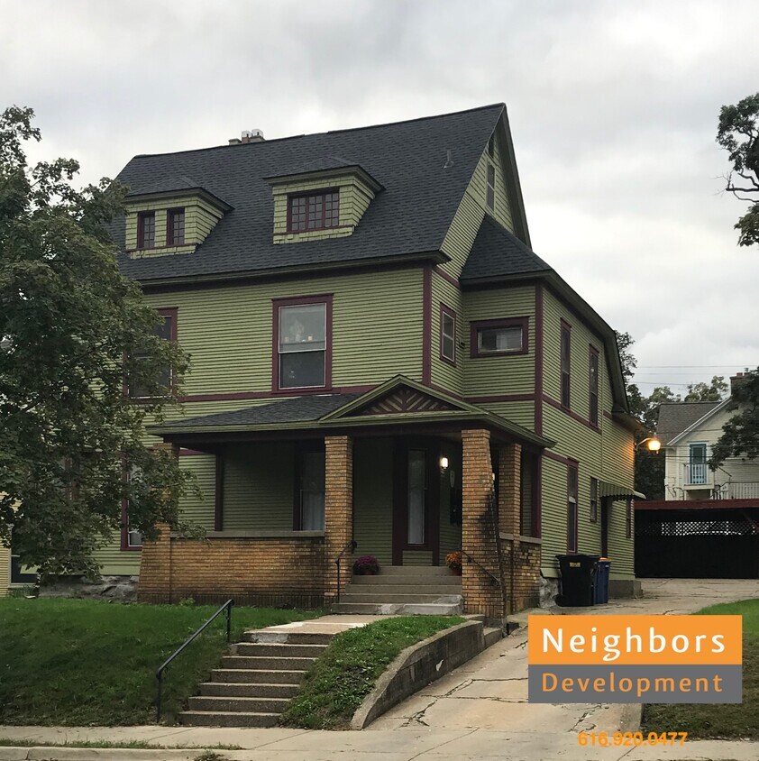 15 Union Ave NE Unit 4, Grand Rapids, MI 49503 Apartment for Rent in