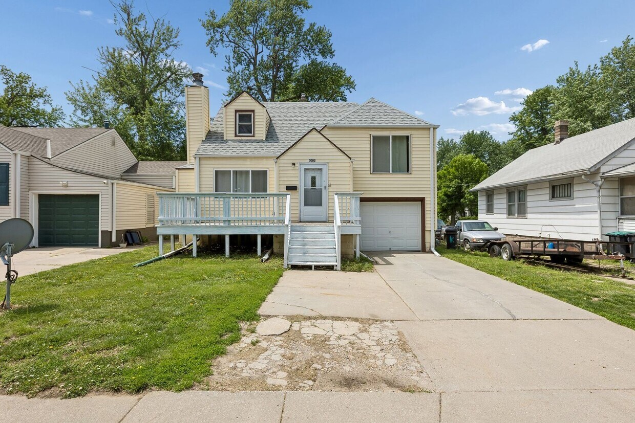 Photo - 3002 N 48th Ave (Omaha, NE)