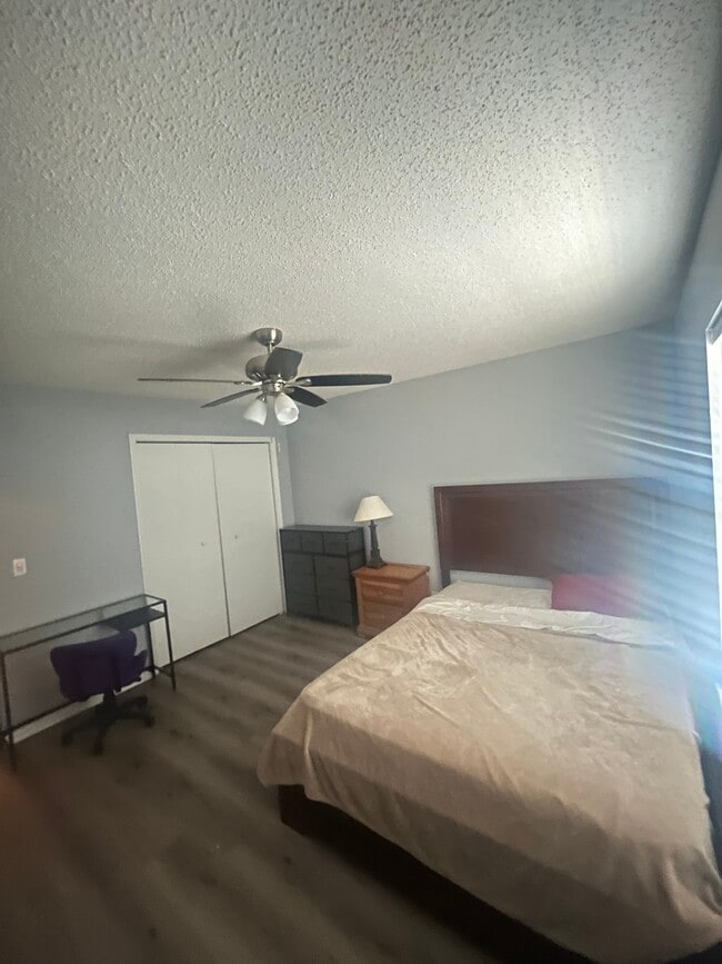 Building Photo - 5326 Whiteway Dr