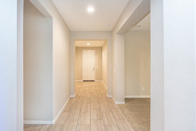 Building Photo - 1809 Fawn Wy