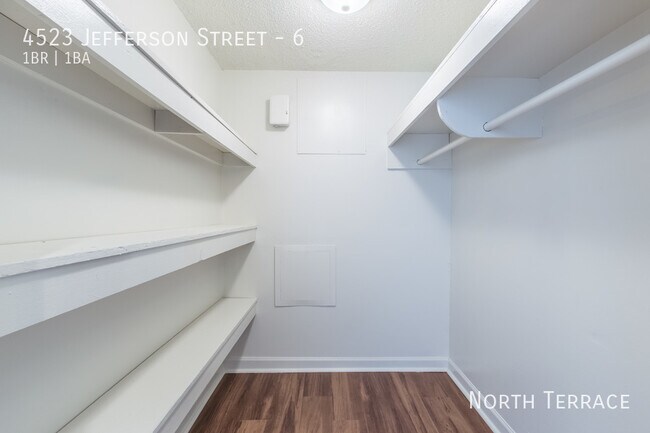 Foto del edificio - 4523 Jefferson St