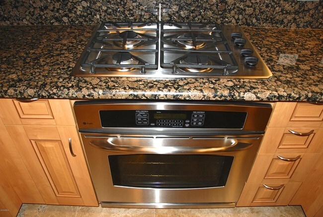 Foto del edificio - 7137 E Rancho Vista Dr