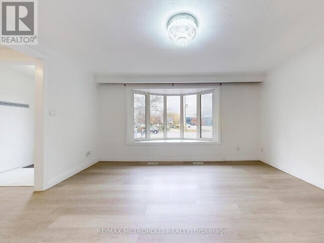 Photo du bâtiment - 575 Third Line