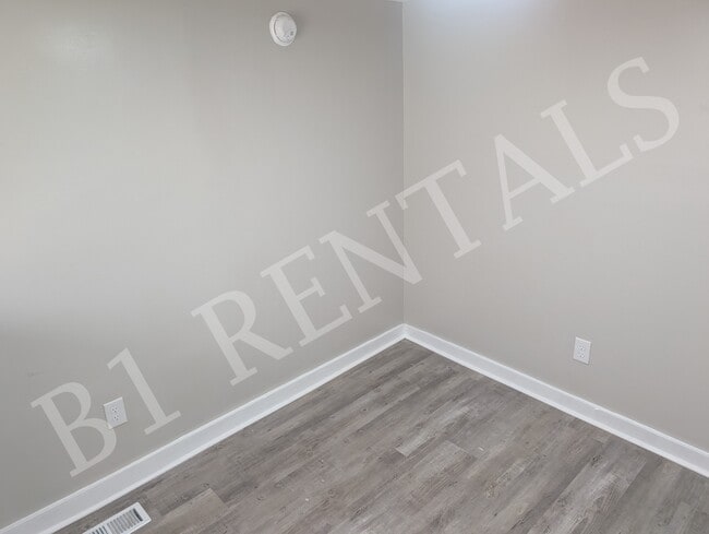 Foto del edificio - 231 N Cherry St