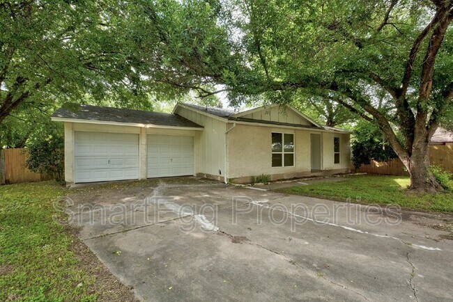 Foto del edificio - 5601 Palo Blanco Ct